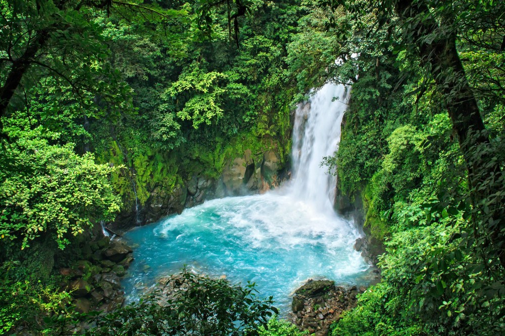 Cascada Verde: Unveiling Nature's Hidden Gem for Enchanting Waterfall Adventures