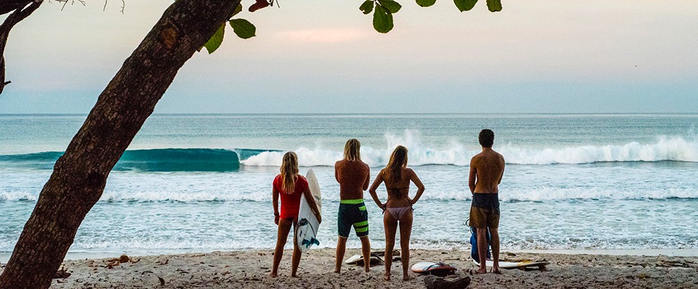 Introducing Santa Teresa Beach: A Surfing Paradise in Costa Rica