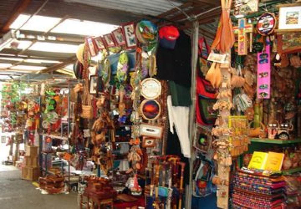 Unveiling Costa Rica's Cultural Treasures: Local Artisan Markets